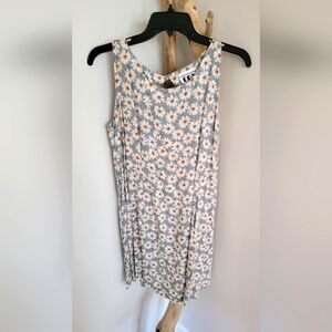 Vintage daisy dress